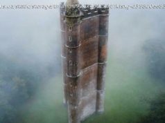 Символ влади і величі: як містика постійно переслідує найвідомішу будівлю Британії