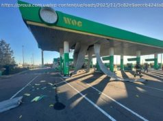 Войска РФ ударили “Искандером” по Николаеву, есть жертва: спасатели показали видео